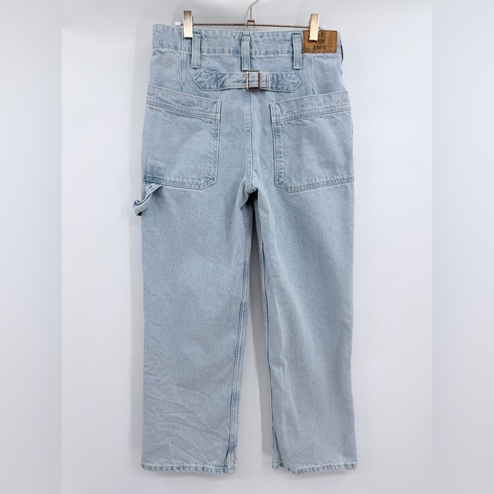 WE THE FREE Major Leagues Mid Rise Cuffed Jeans Light Wash 26 - Picture 3 of 9